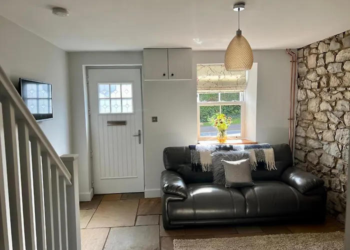 Gorgeous 2-Bed Cottage In Penderyn Brecon Beacons