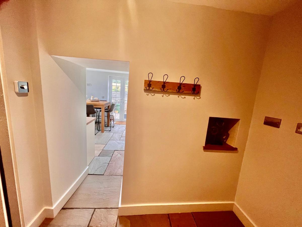 Gorgeous 2-bed In Penderyn Brecon Beacons
